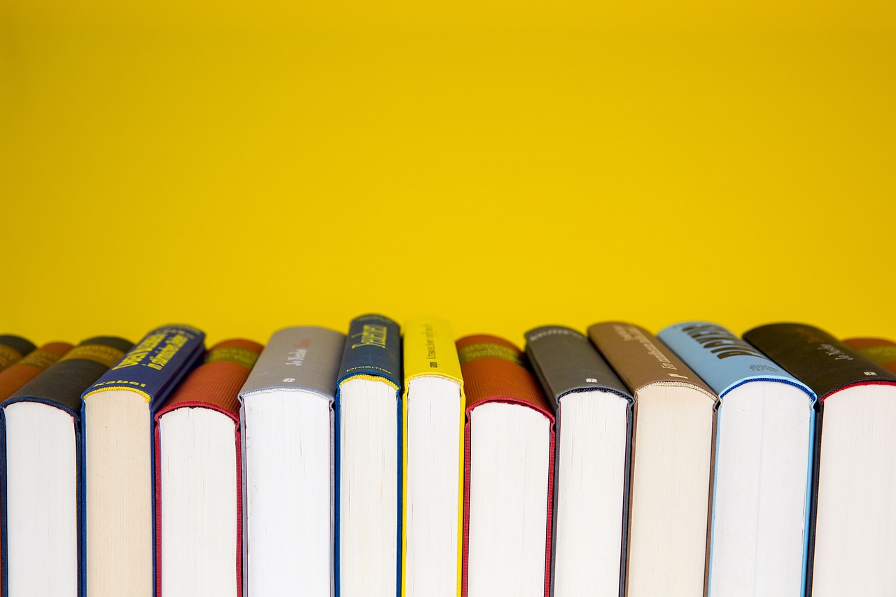 Best Digital Marketing Books to Elevate Your Skills in 2025